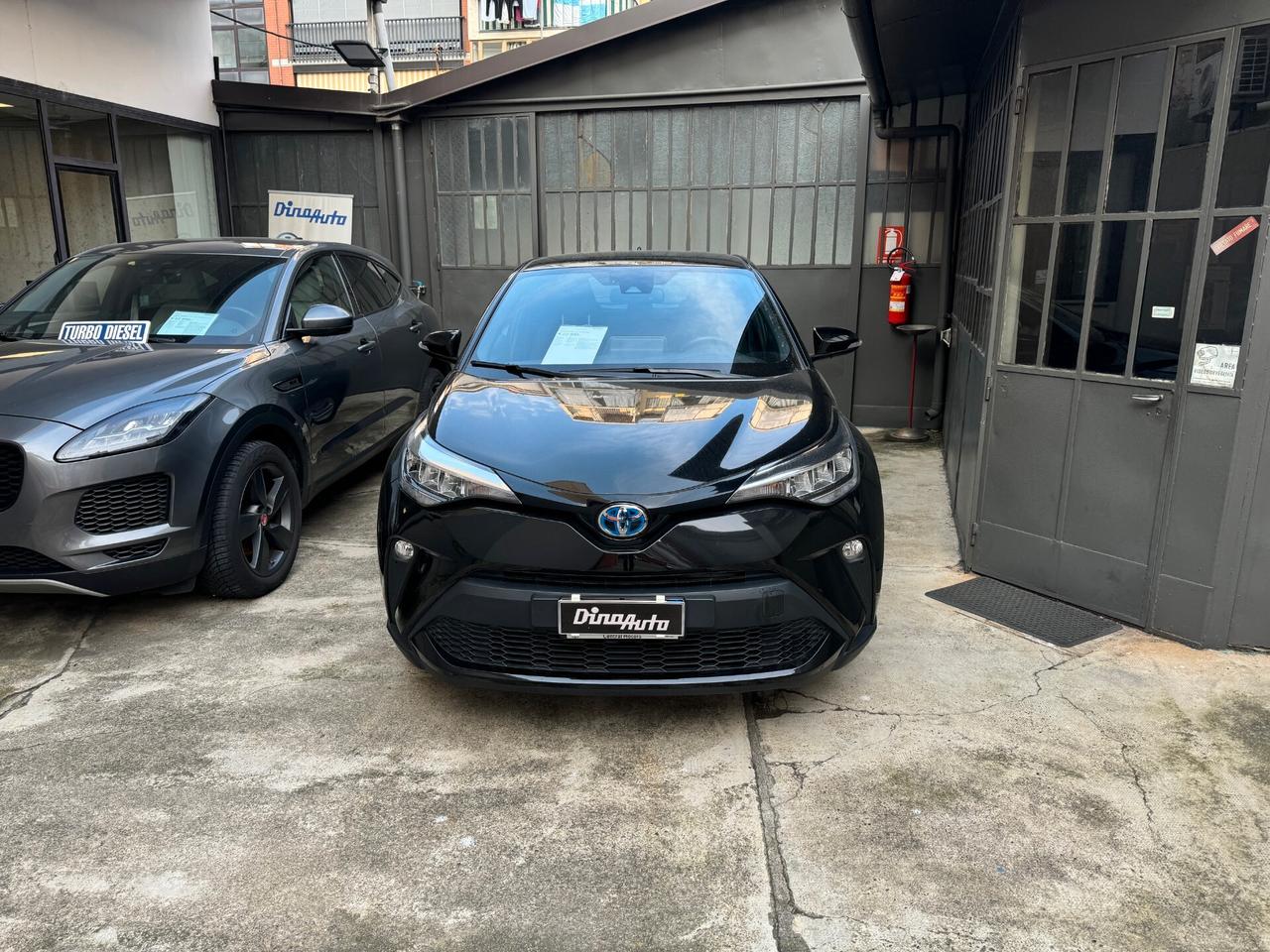 Toyota C-HR 1.8 Hybrid E-CVT Active