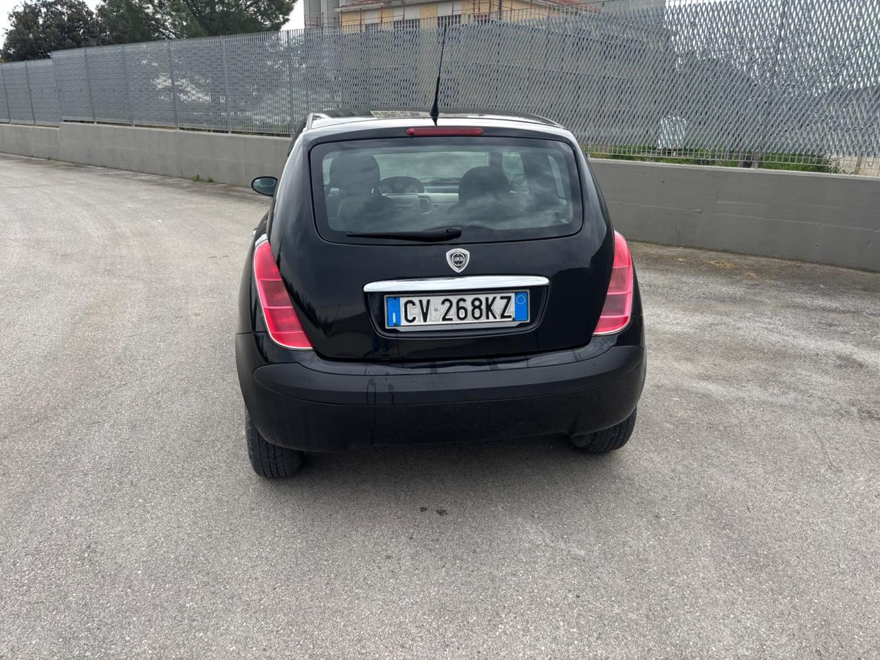 Lancia Ypsilon 1.2 16V Argento