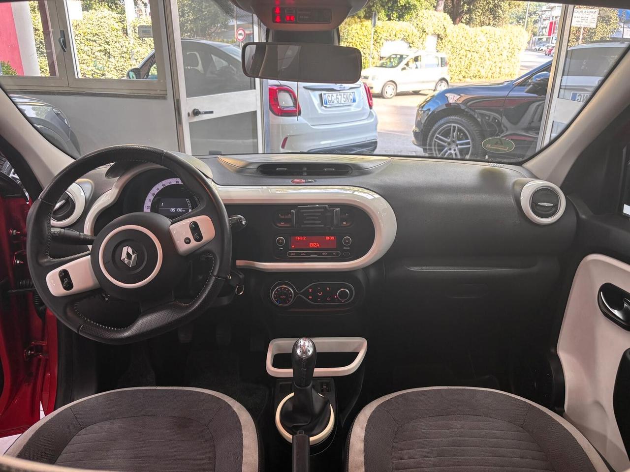 RENAULT TWINGO 1.0 LUXE EDITION
