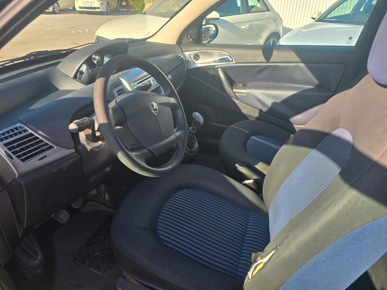 Lancia Ypsilon 1.2 Argento