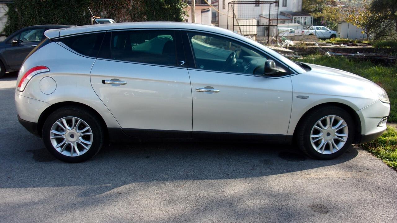 Lancia Delta 1.6 MJT DPF Gold