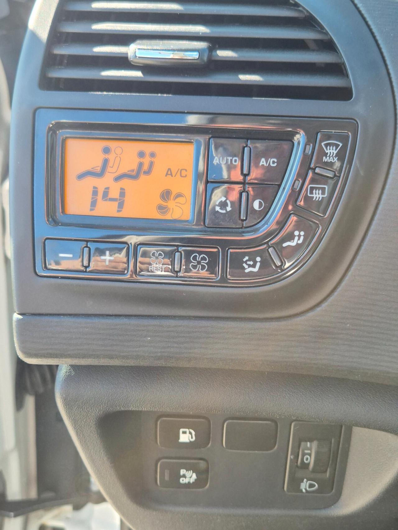 Citroen C4 Picasso 1.6 e-HDi 115 Exclusive