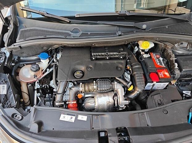 PEUGEOT 2008 1.6 HDi 100 cv Allure - 2018