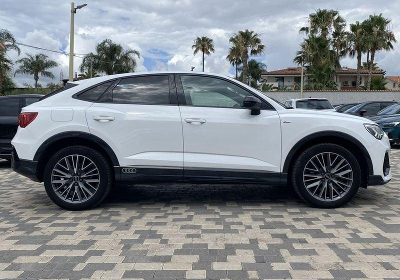 Audi Q3 SPB S Line interno ed esterno 2.0 TDI 200CV S-Tronic quattro 40