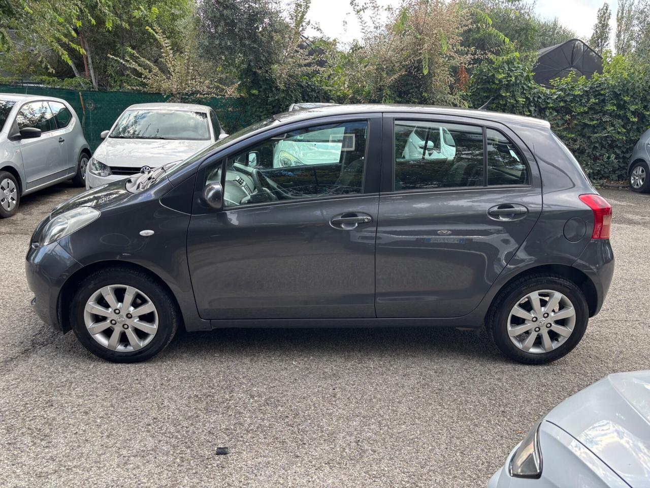 Toyota Yaris 1.3 5 porte Navi OK Neopatentati