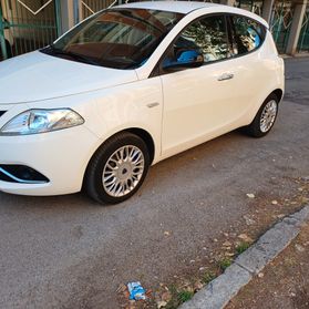 Lancia Ypsilon 1.2 69 CV 5 porte GPL