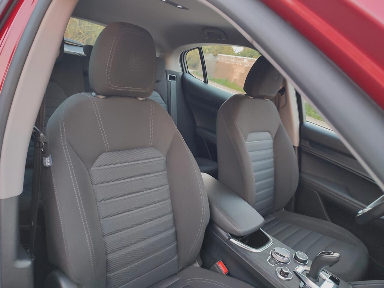 Alfa Romeo Stelvio 2.2 Turbodiesel 160 CV AT8 RWD Business