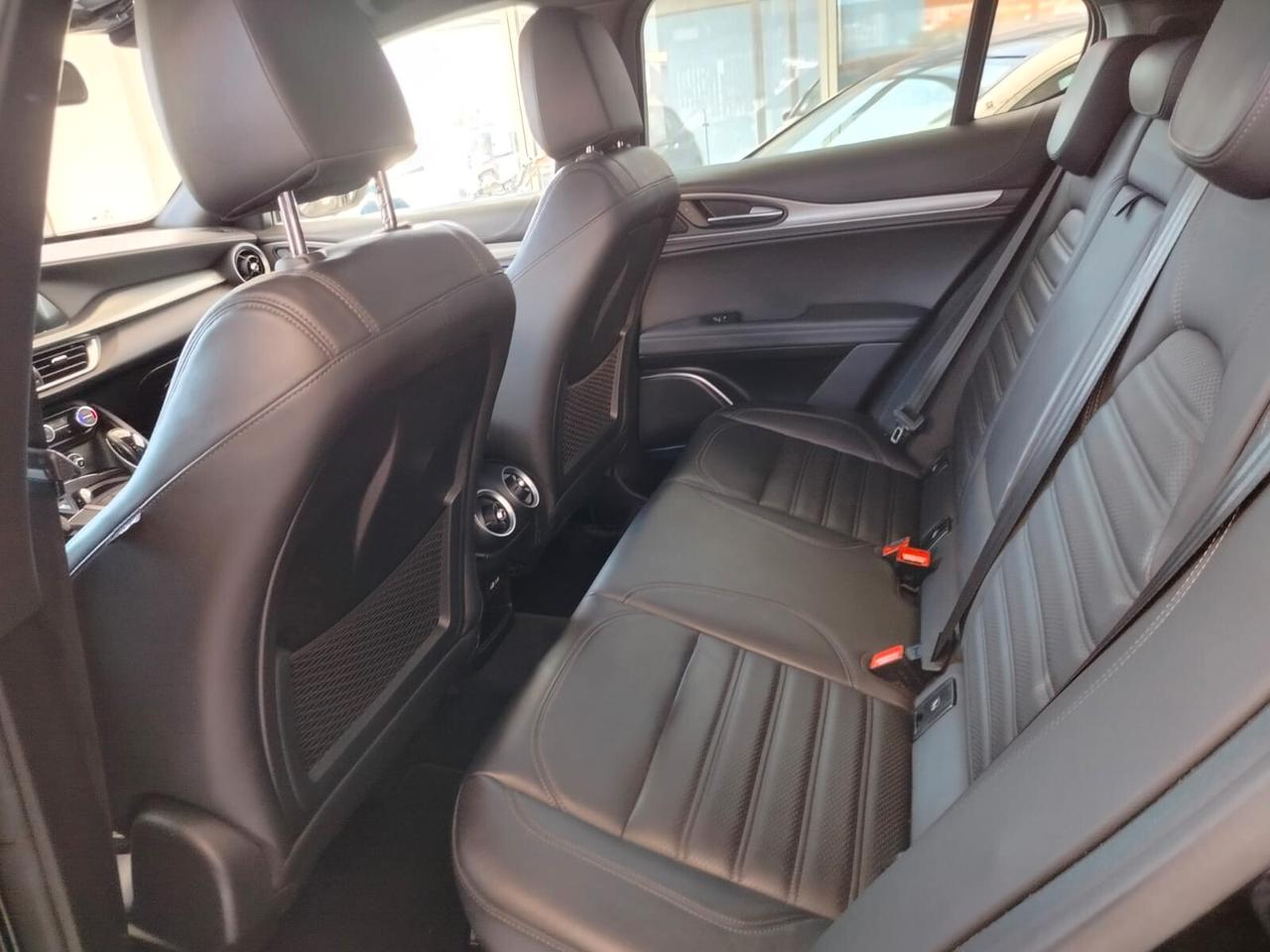Alfa Romeo Stelvio 2.2 Turbodiesel 210 CV AT8 Q4 Super