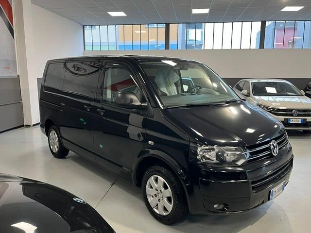 Volkswagen Multivan 2.0 TDI 140CV Startline 7 POSTI T5