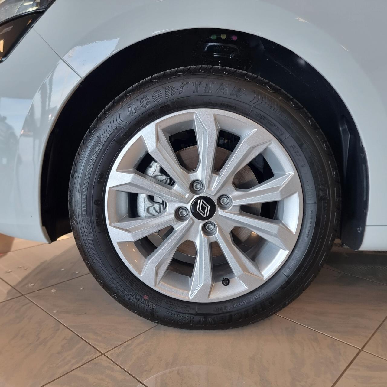 RENAULT CLIO EVOLUTION 1.5 dCi 100cv