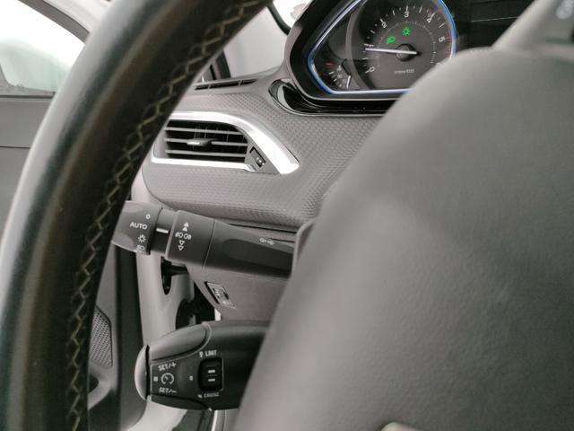 PEUGEOT 2008 1° serie BlueHDi 120 EAT6 S&S Allure