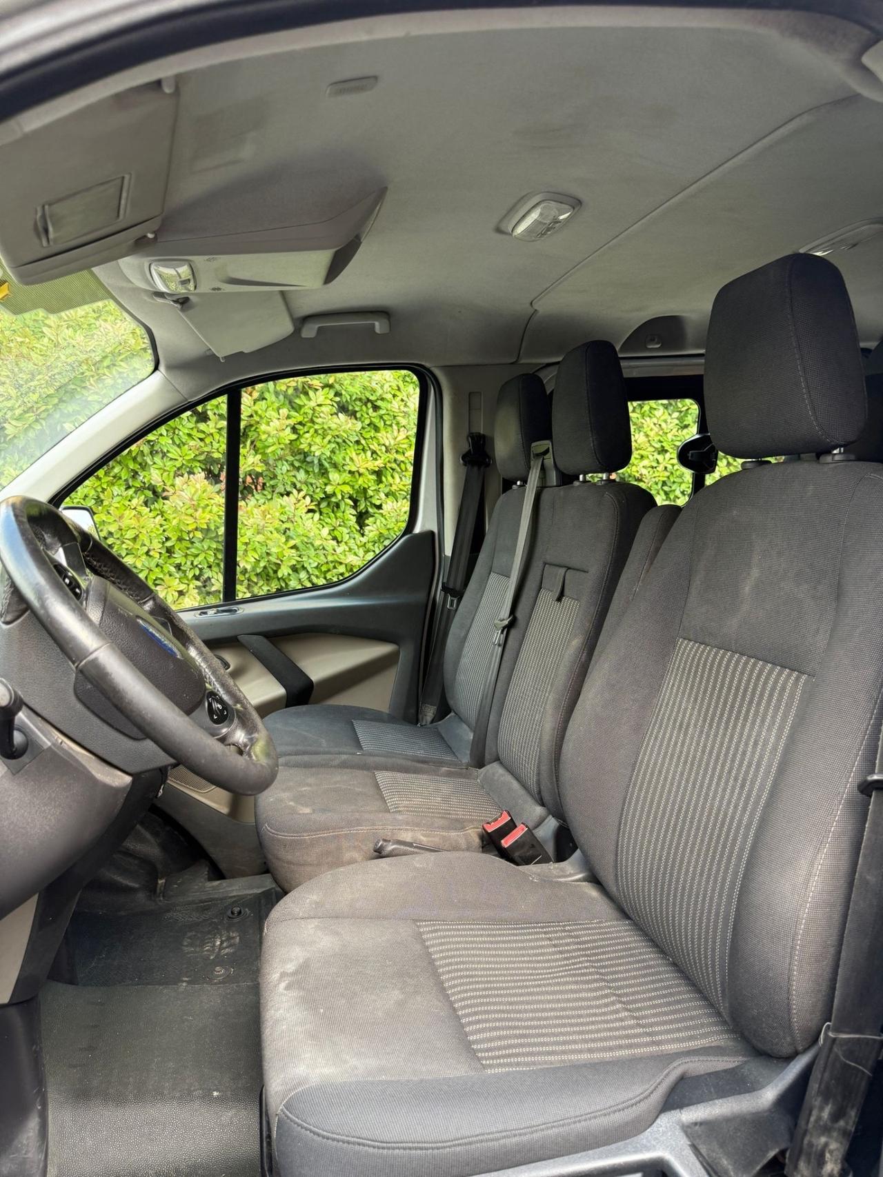 Ford Transit Custom 2.0 TDCi 6 posti