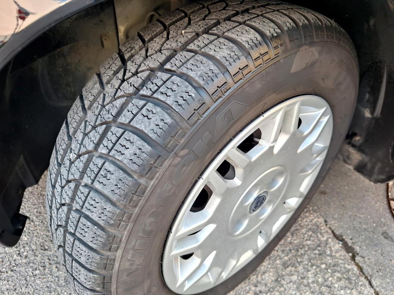 Lancia Ypsilon 1.3 MJT 16V 95 CV Platinum