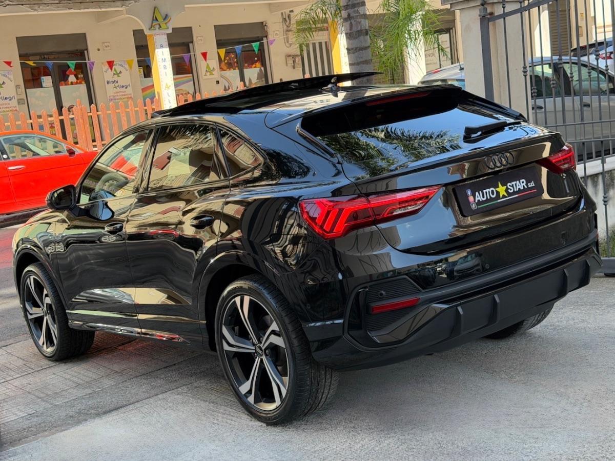 Audi Q3 Sportback 35TDI S-line Identity Black 150CV