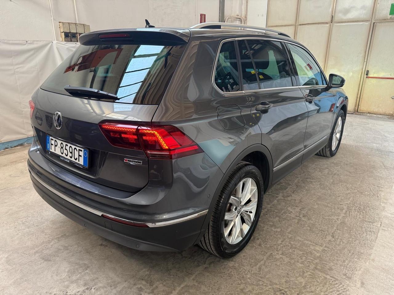 Volkswagen Tiguan 2.0 TDI SCR DSG 4MOTION Advanced BMT
