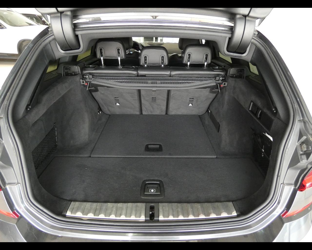 BMW Serie 3(G20/1-80/1) - 320d 48V Touring Msport