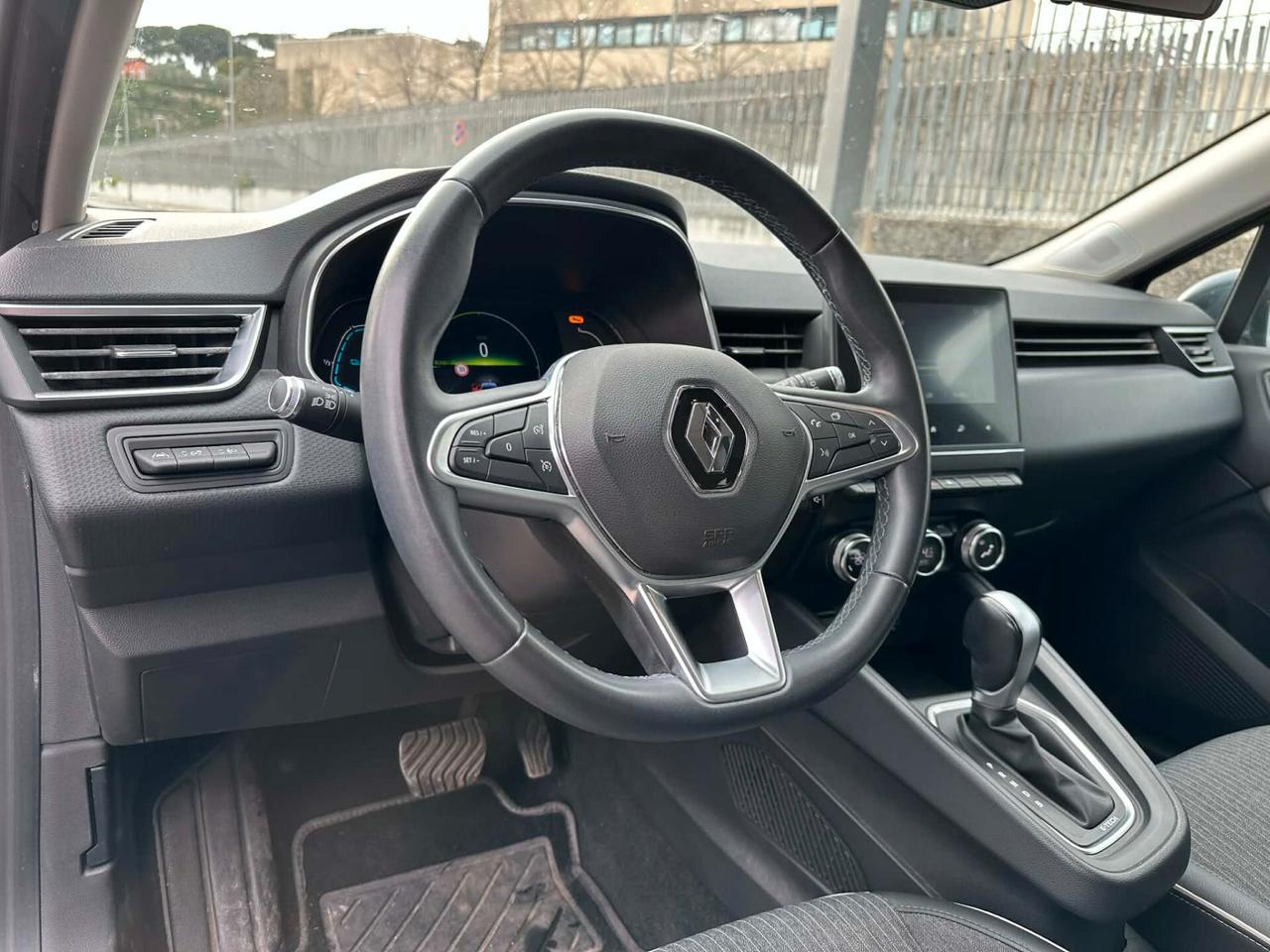 Renault Clio Full Hybrid E-Tech 140 CV 5 porte Intens