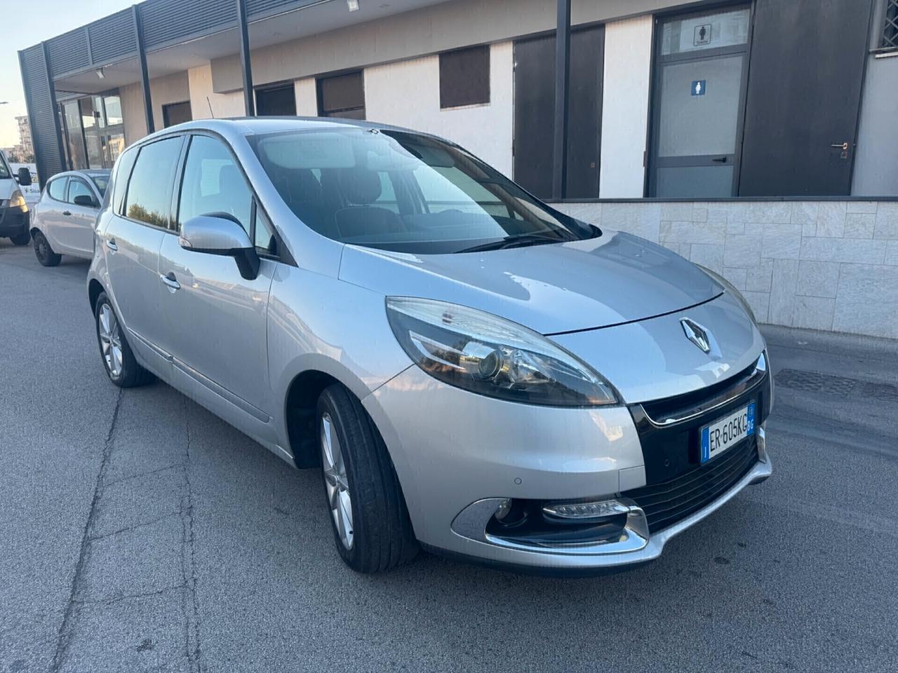 Renault Scenic XMod 1.5 dCi 110CV Wave