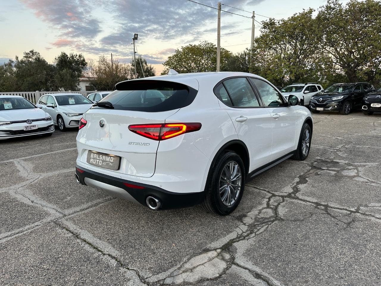 ALFA ROMEO Stelvio 2.2 T.diesel 160CV AT8 RWD Bus.