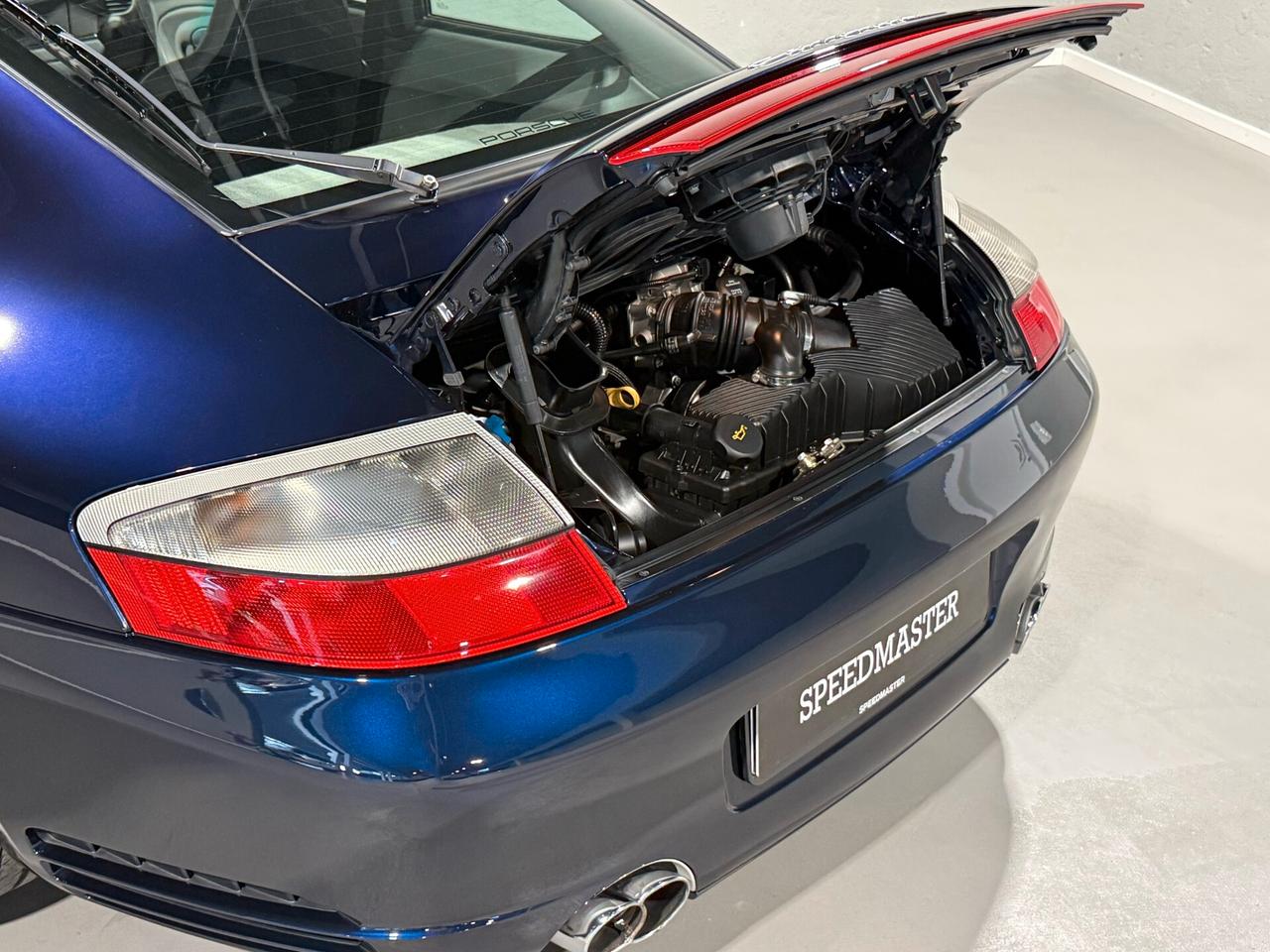 Porsche 911 Carrera 4S cat Coupé