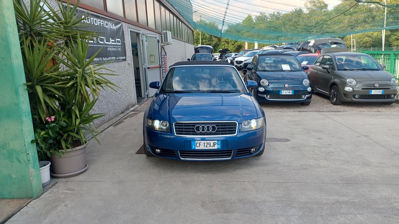 Audi A4 Cabriolet 2.4 V6 30V cat