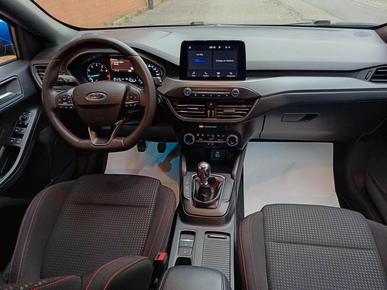 Ford Focus 1.0 EcoBoost Hybrid 125 CV Powershift 5p. ST-Line