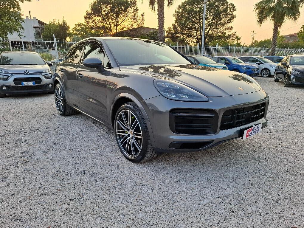 Porsche Cayenne Coupé 3.0 V6 E-Hybrid