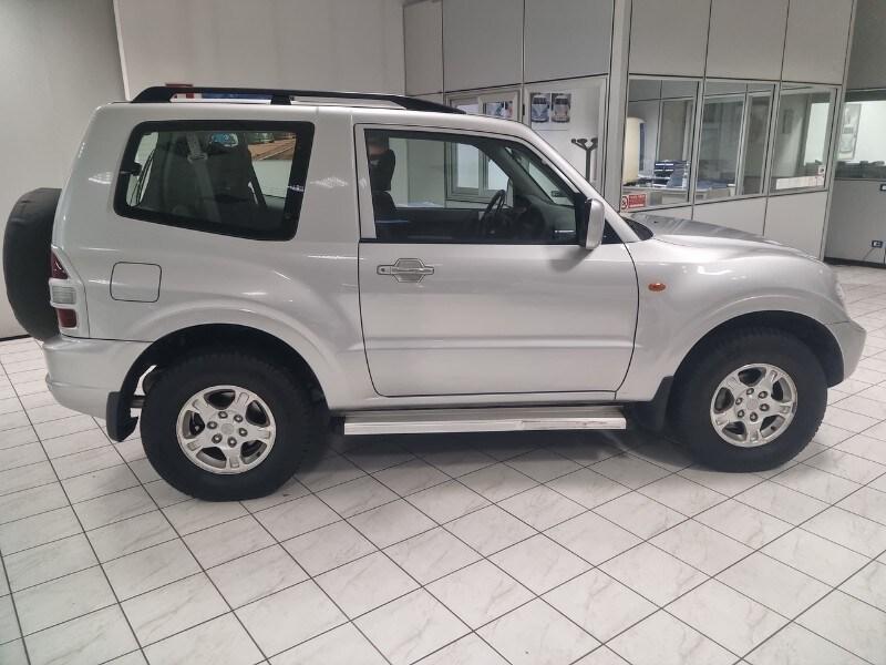 MITSUBISHI Pajero (2000-2007) Pajero 3.2 16V DI...