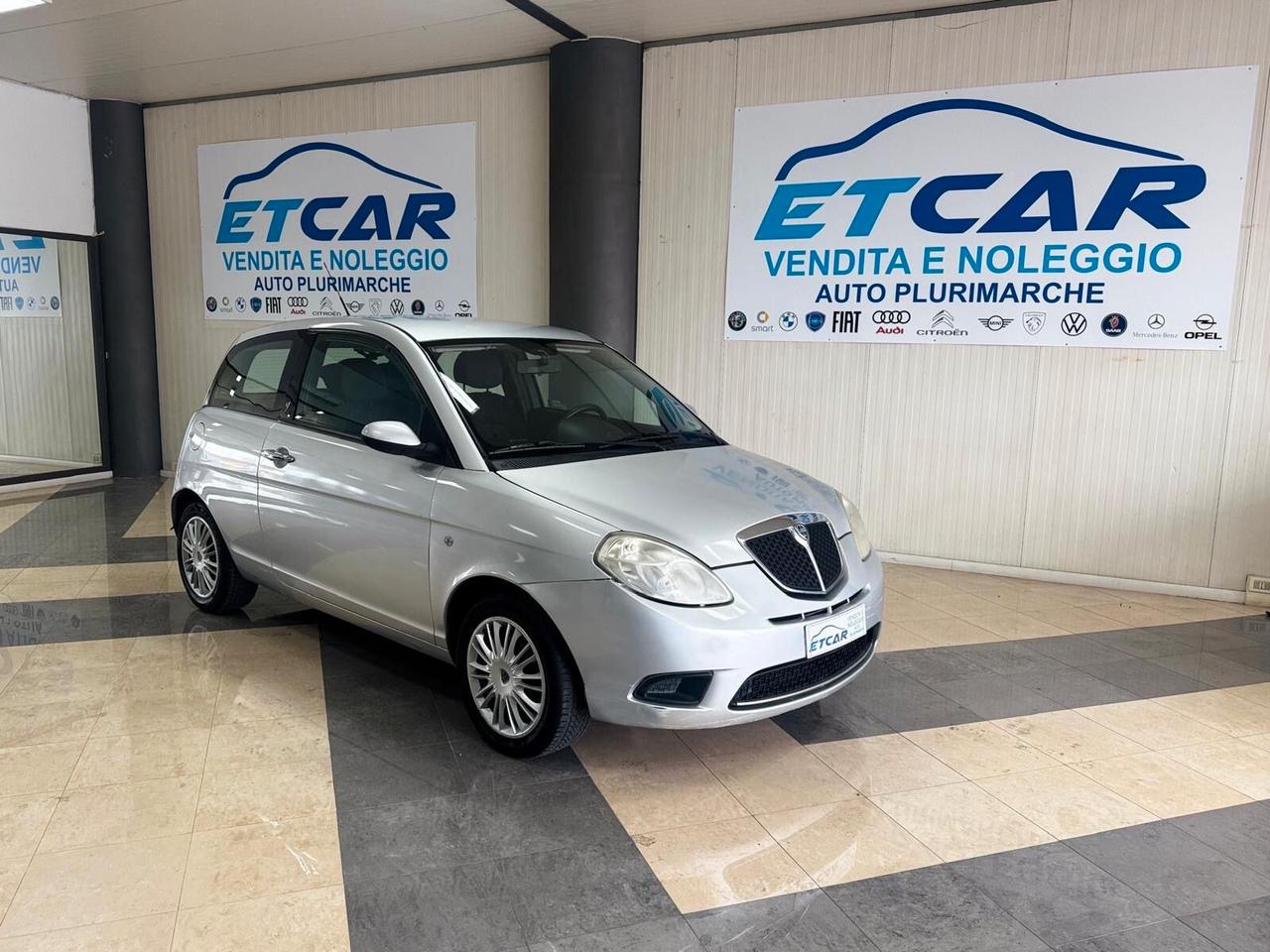 Lancia Ypsilon 1.2 Argento Moda Milano