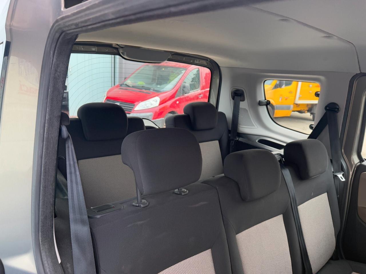 Opel Combo 1.6CDTI/7 POSTI/2012