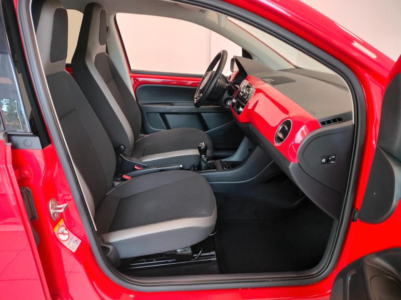 Volkswagen up! 1.0 75 CV 5p. high