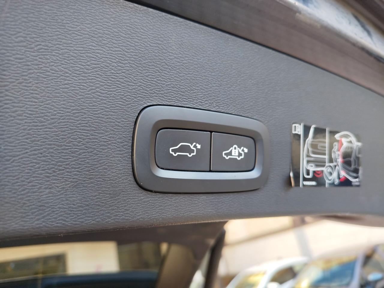 Volvo XC40 D3 AWD Geartronic Inscription