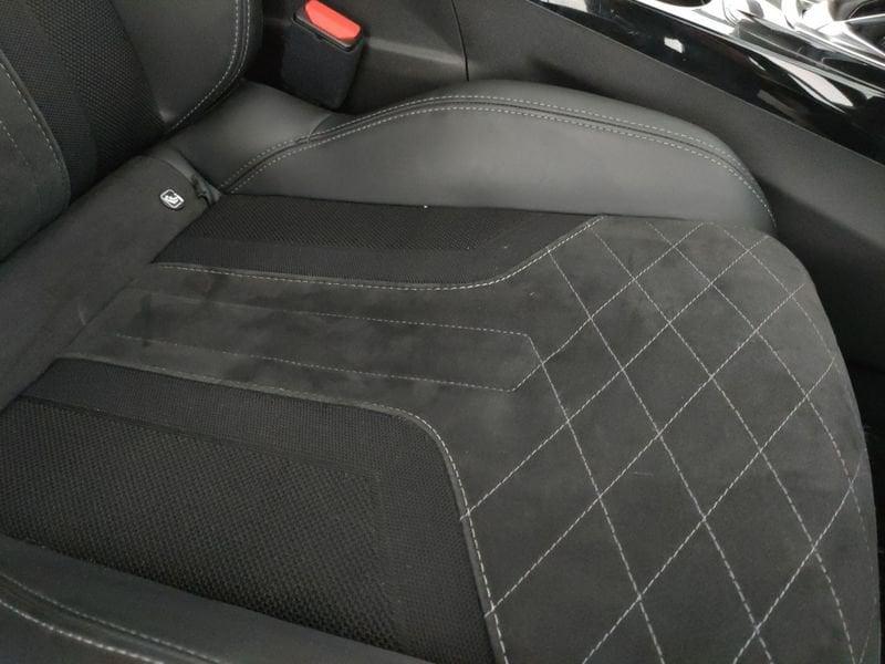 Peugeot 2008 2008 BlueHDi 130 S&S EAT8 GT Pack