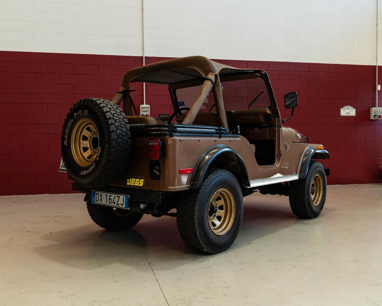 CJ-5 Golden Eagle V8 304 del 1979