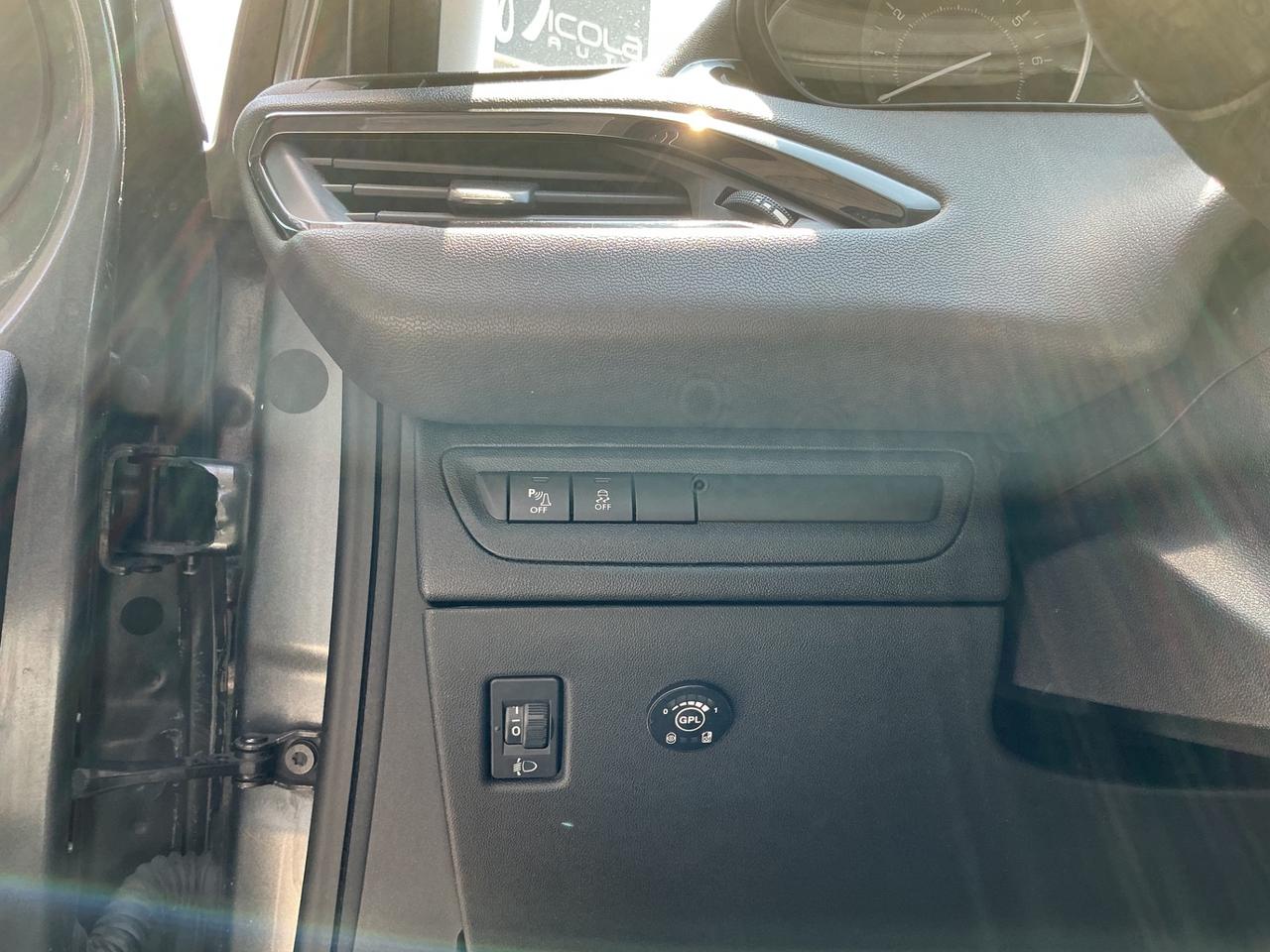 Peugeot 208 1.2 GPL Neopatentati