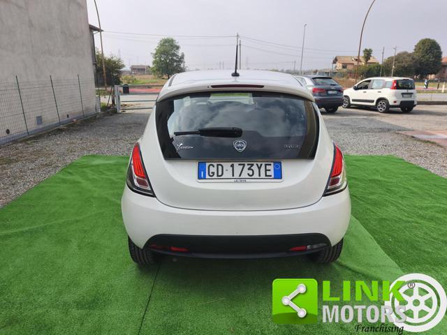 LANCIA Ypsilon HYBRID