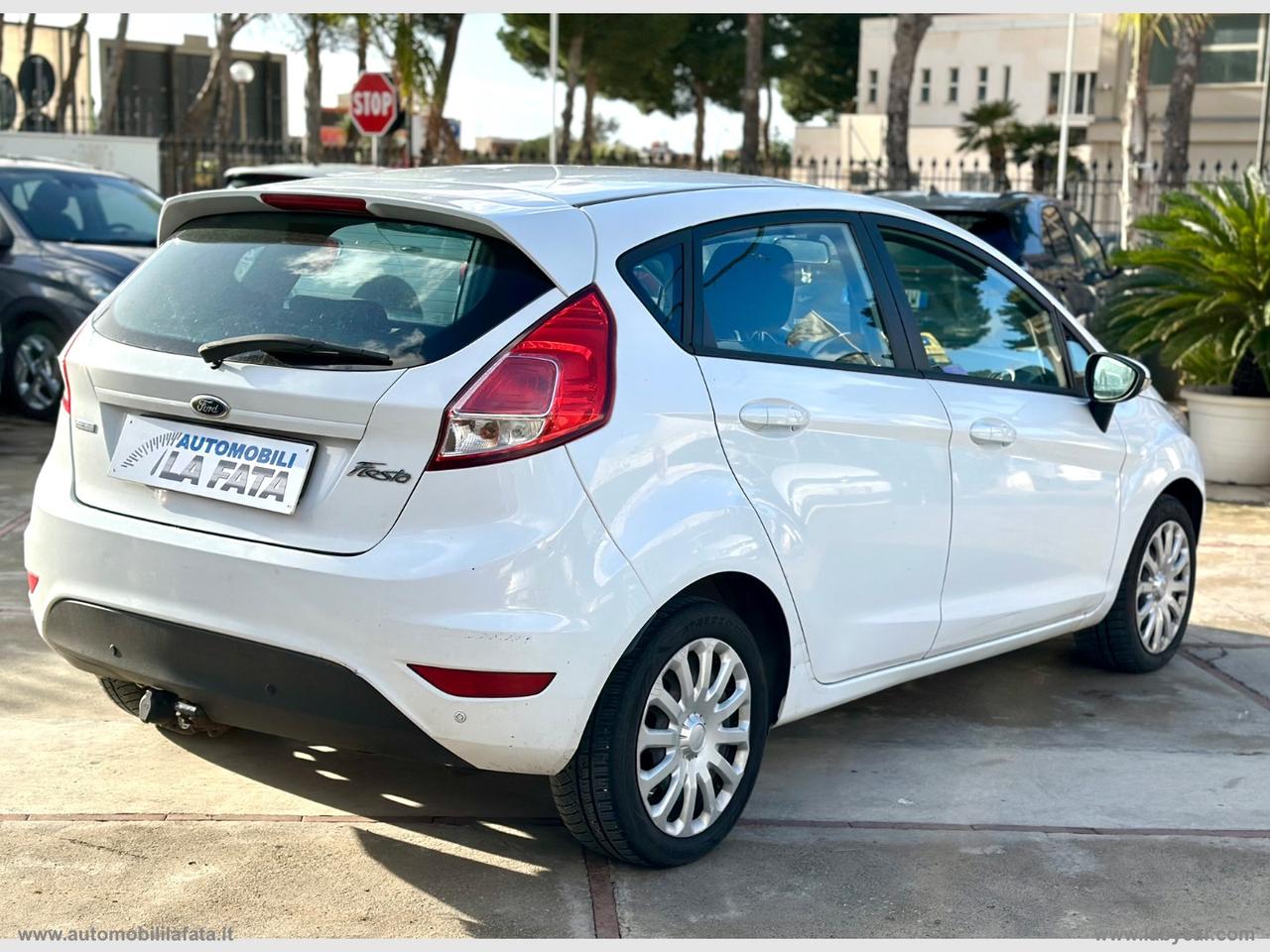 FORD Fiesta 1.5 TDCi 75 CV 5p. DIESEL CON GANCIO TRAINO