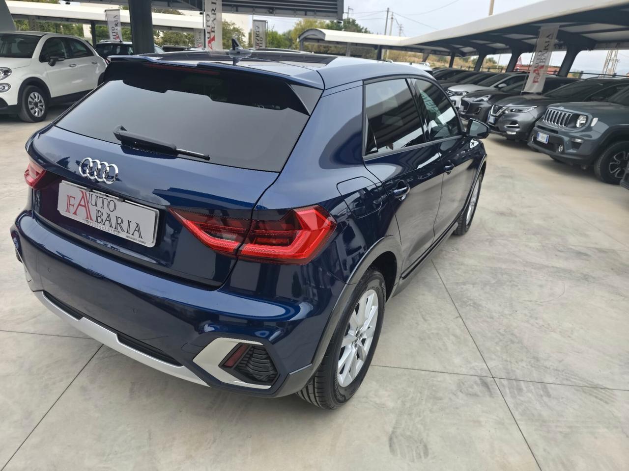 Audi A1 allstreet 30 TFSI S tronic Identity Contrast S.Line