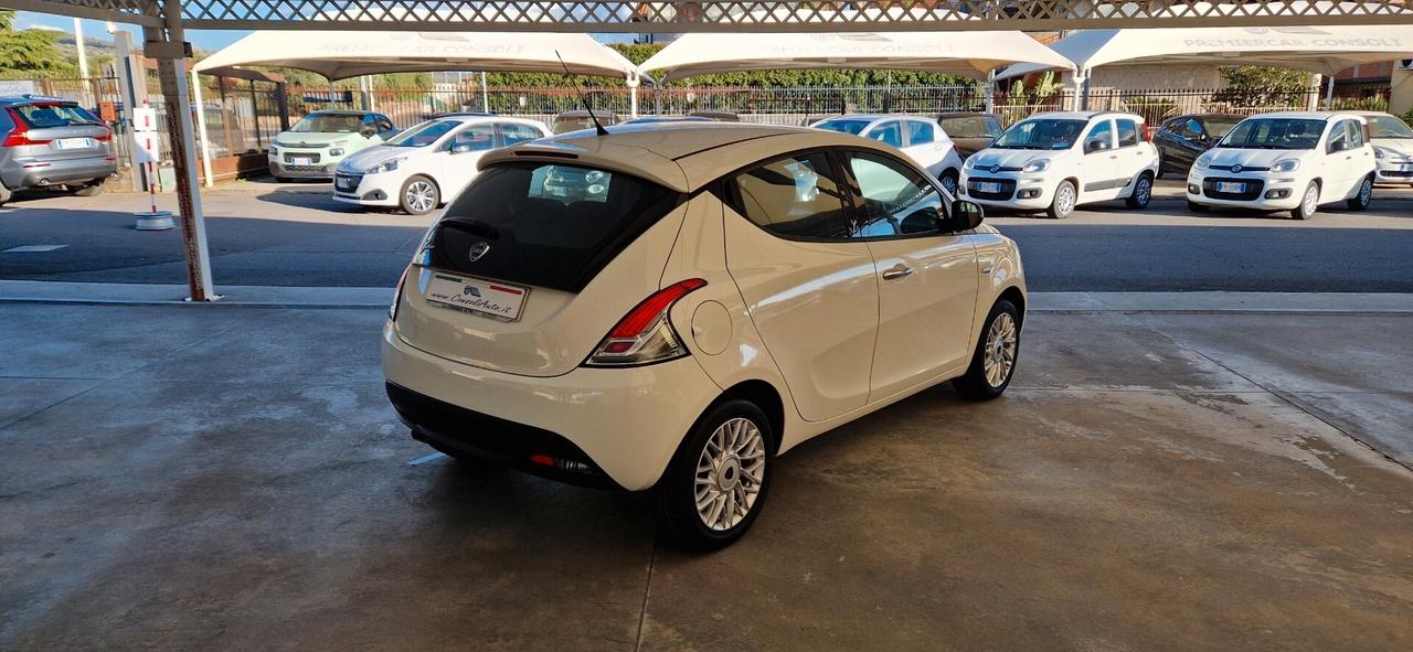 Lancia Ypsilon 1.3 Mjt 95cv 5 porte Platinum