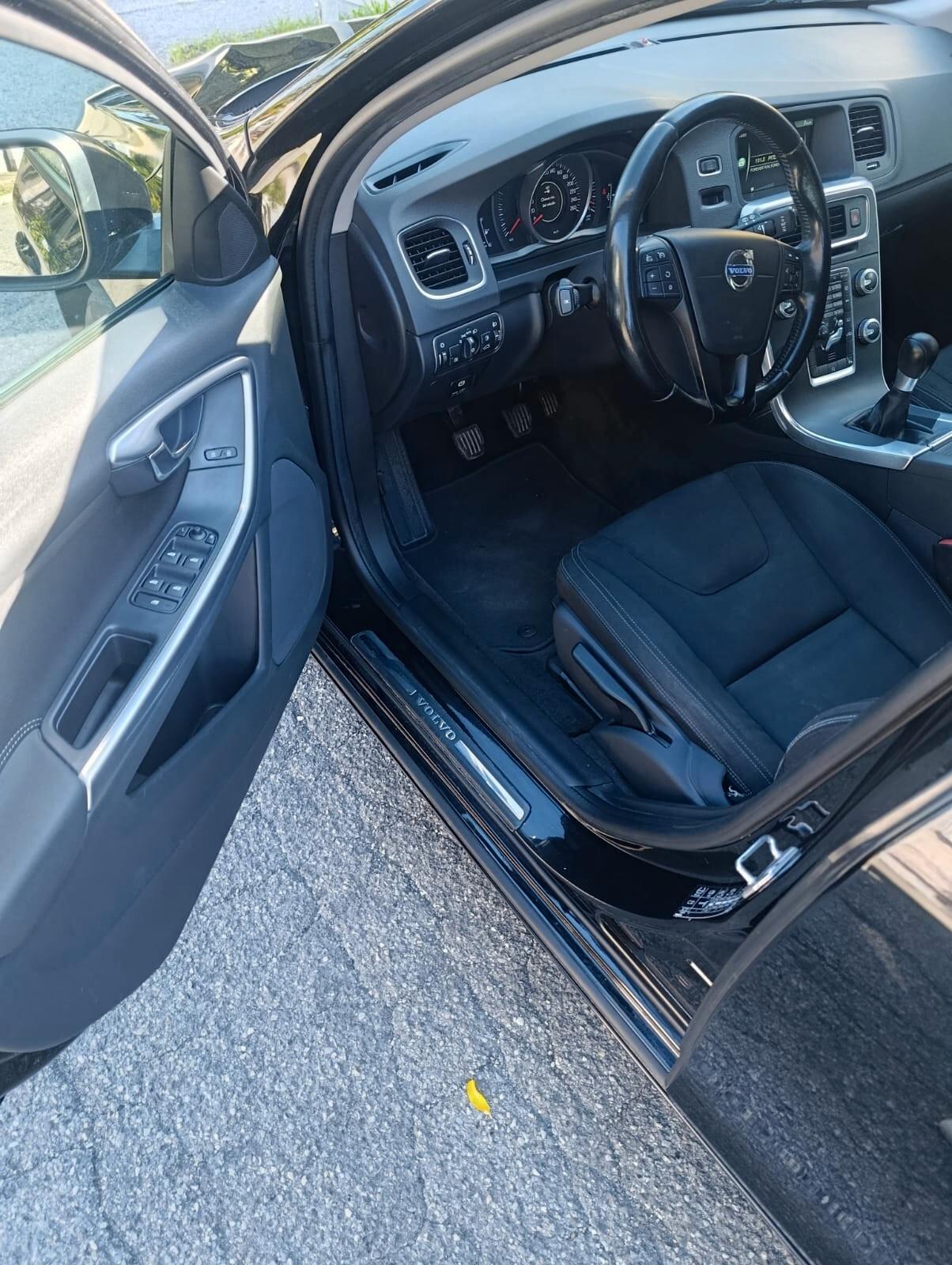 Volvo V60 D2 1.6
