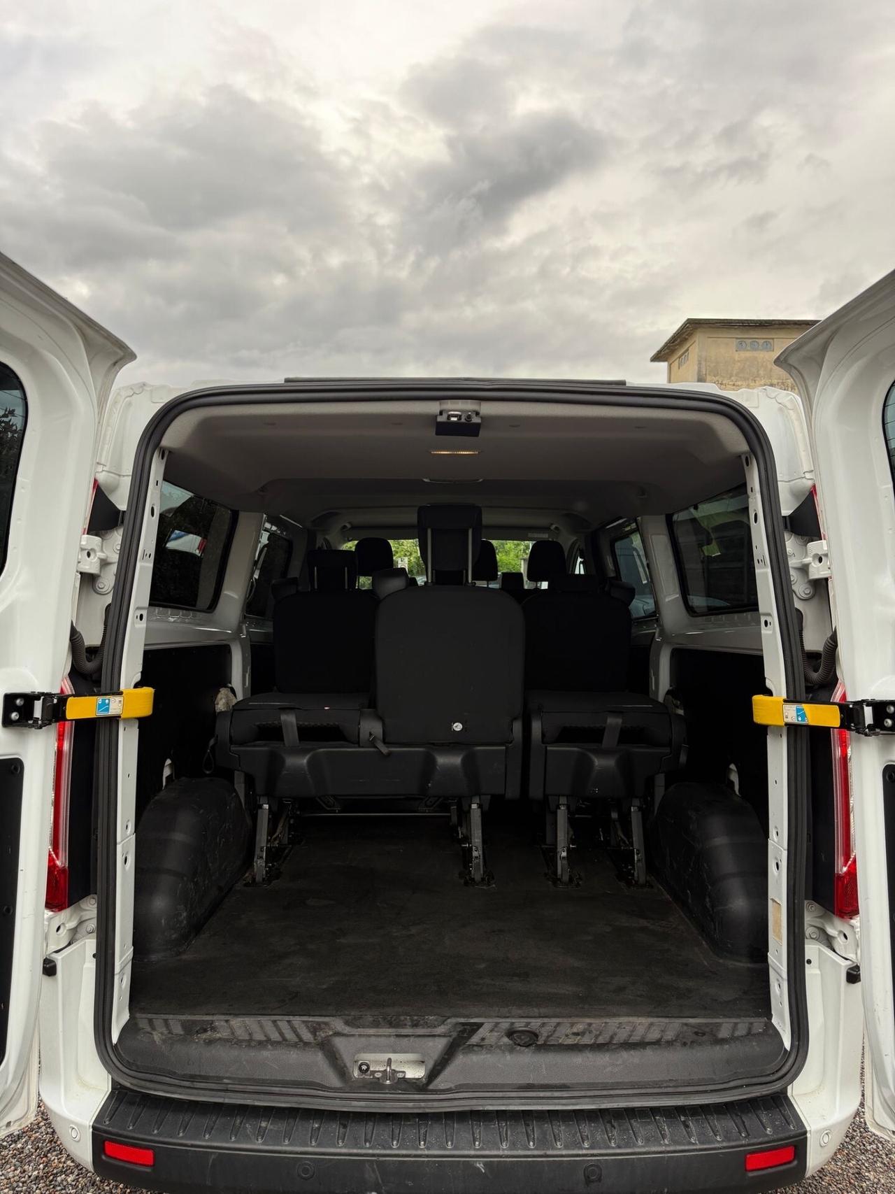 Ford Tourneo Custom Combi 320 2.0 EcoBlue 130CV PL
