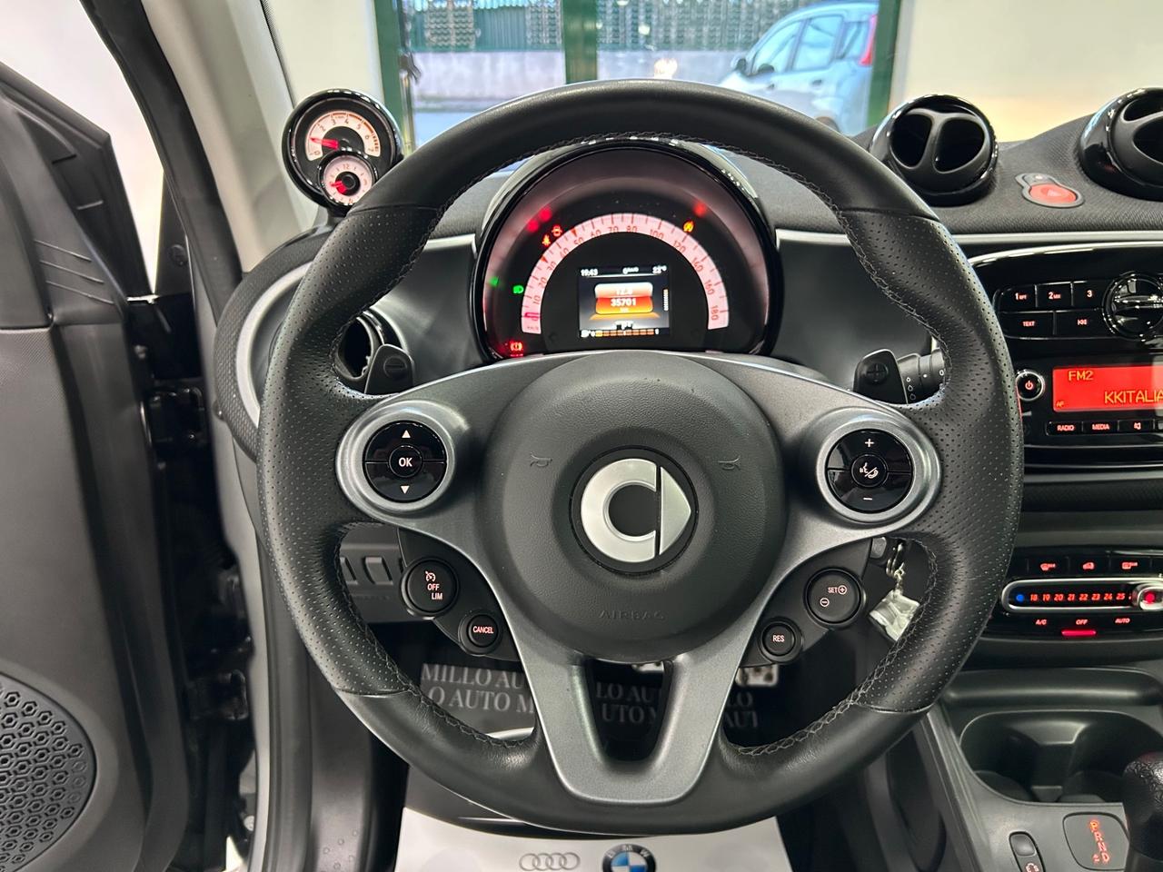 Smart ForTwo 70 1.0 twinamic Superpassion 35.000KM