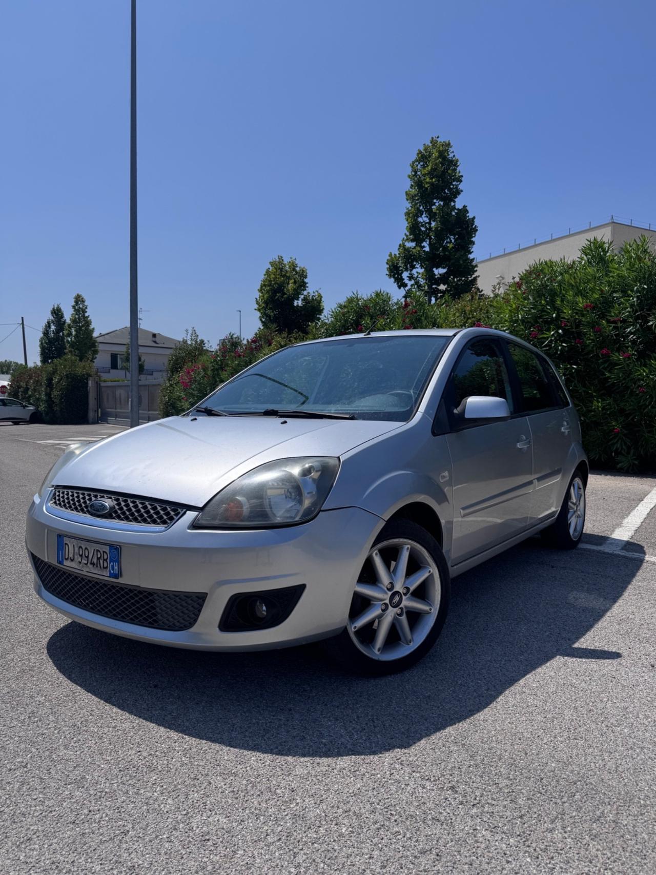 Ford Fiesta 1.4 TDCi 5p