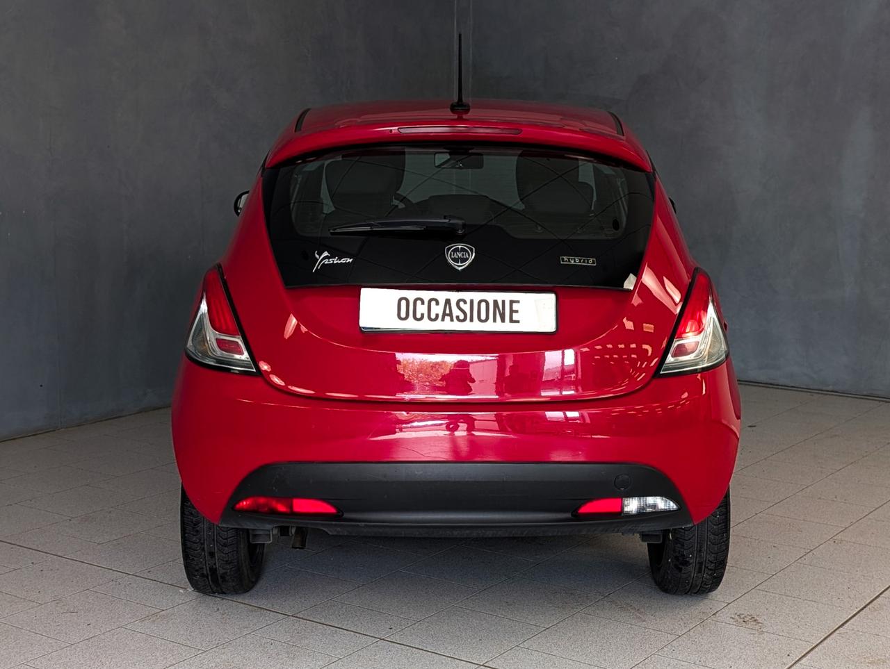 Lancia Ypsilon 1.0 Hybrid 70cv Silver