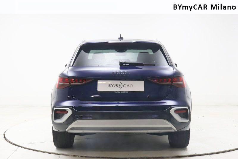 Audi A3 35 1.5 TFSI mHEV 48V Identity Contrast S tronic