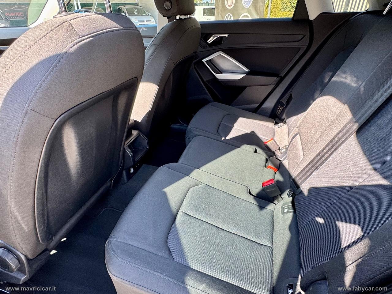 AUDI Q3 35 TDI S tronic