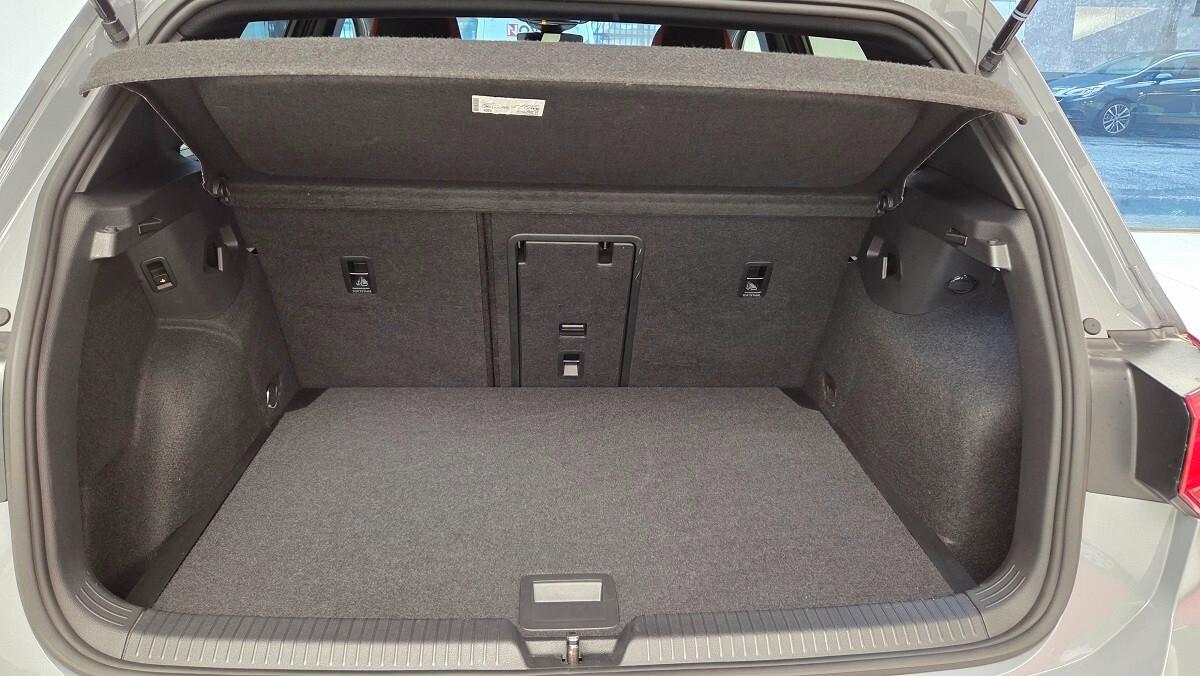 Volkswagen Golf GTI Golf 2.0 TSI GTI
