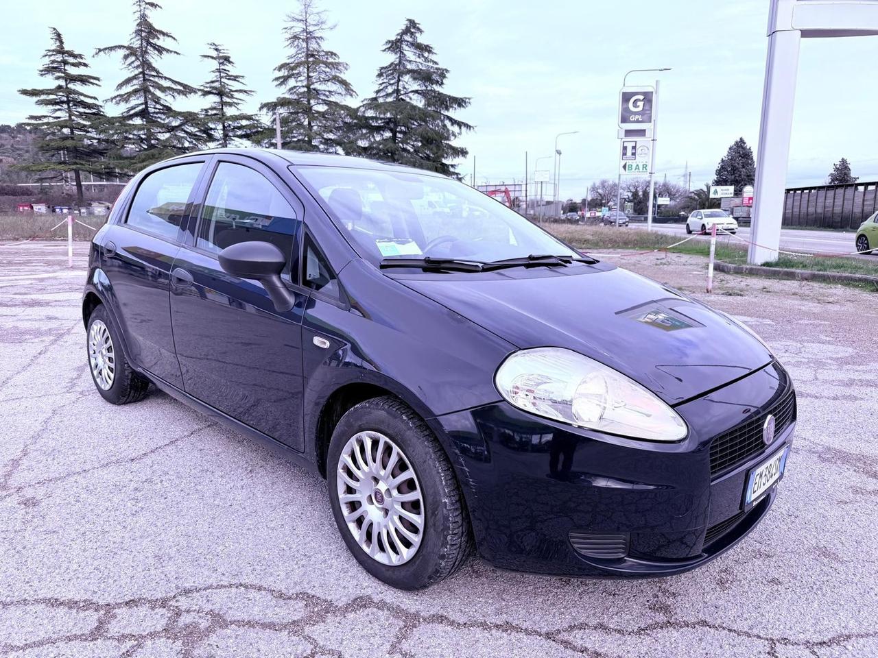 Fiat Grande Punto 1.3MJT 75 ok Neo patentati