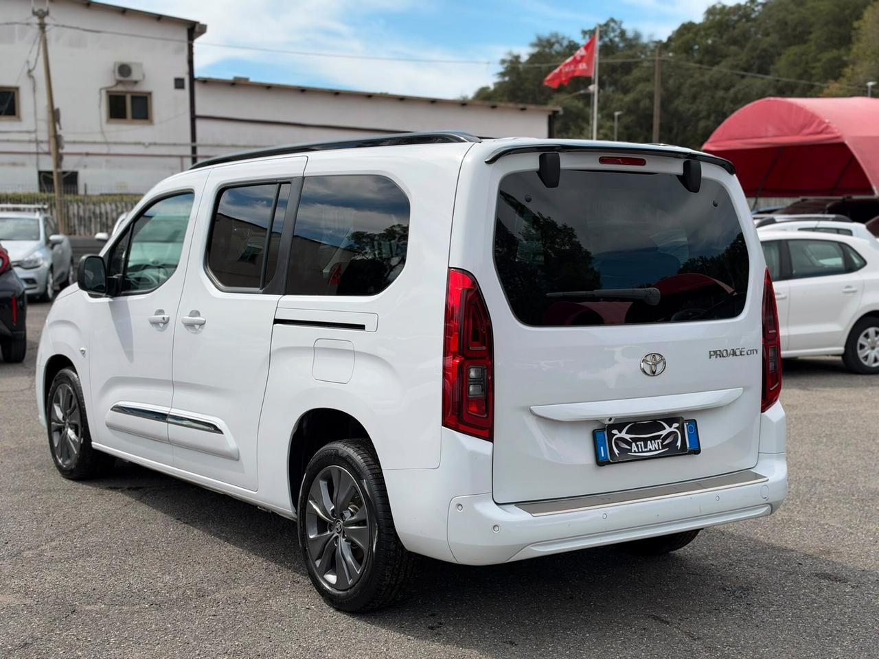 Toyota Proace City Verso 1.5D 130 CV S&S L2 A/T Luxury