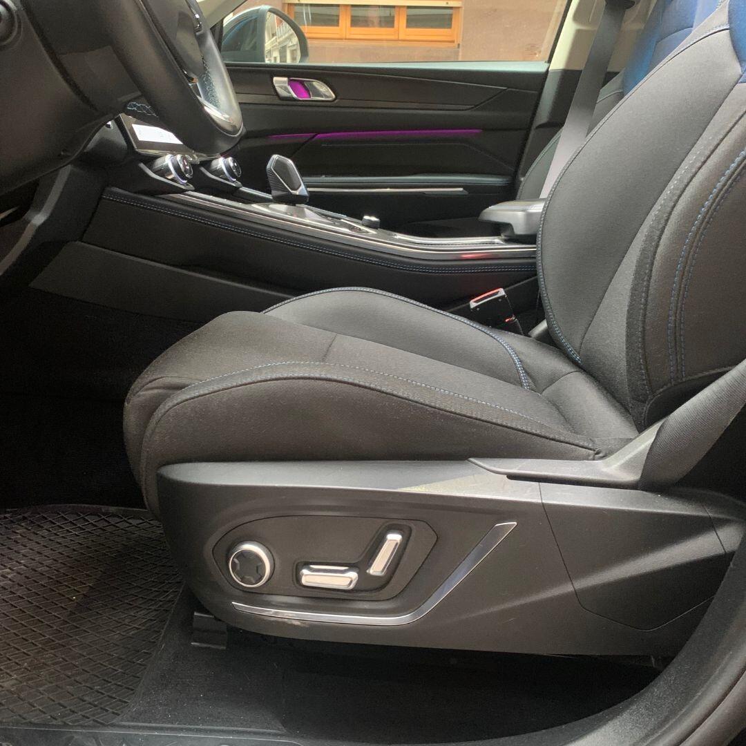 Lynk&co 01 PHEV 2021 **full optional**